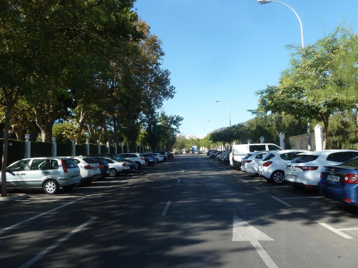 Benalmadena Benalbeach Parking Privado Exterior foto